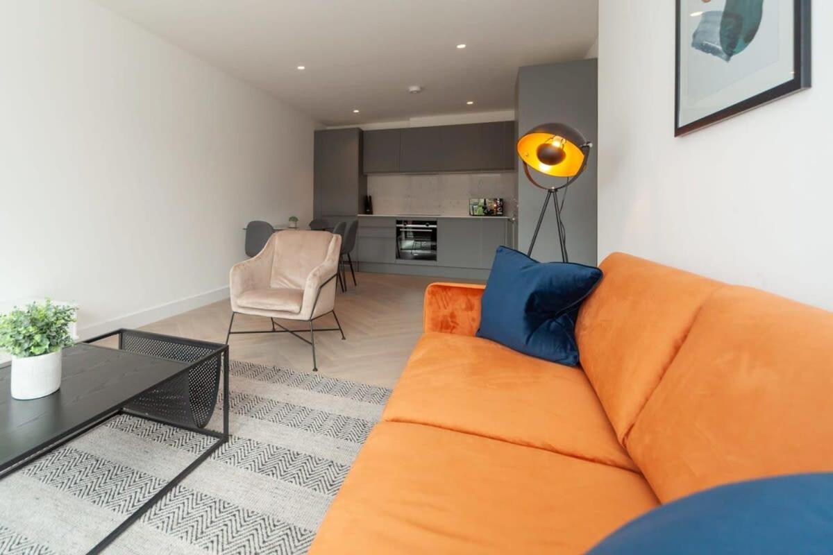 Modern 2 Bedroom Apartment In Wimbledon London Luaran gambar